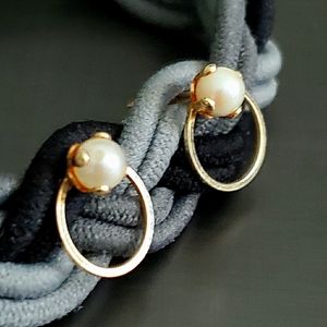 PETITE CULTURED PEARL EARRINGS